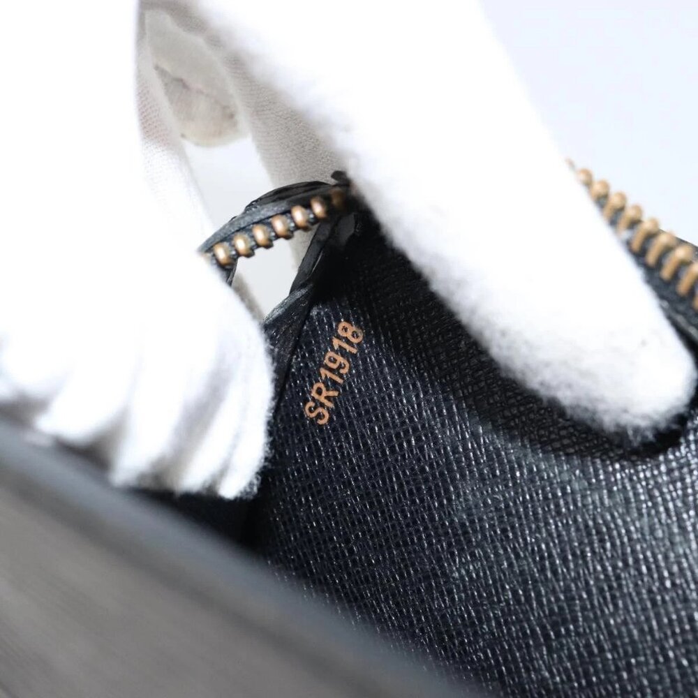 LOUIS VUITTON Epi Pochette Homme Clutch Bag Black Noir - Picture 13 of 16